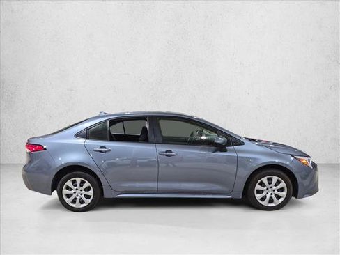 Used 2024 Toyota Corolla LE FWD image 4