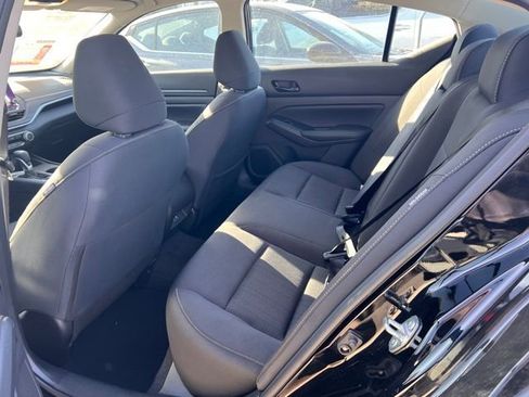 Used 2025 Nissan Altima 2.5 SV image 10