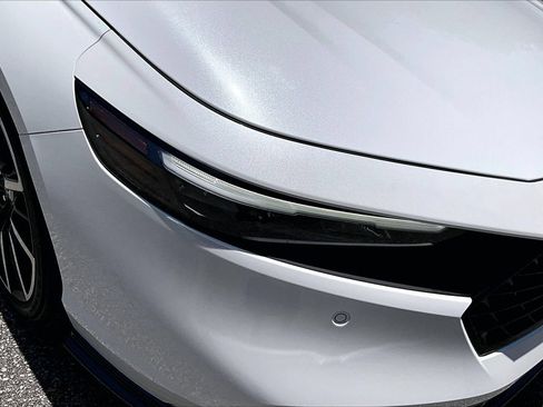 Used 2024 Honda Accord Touring image 33