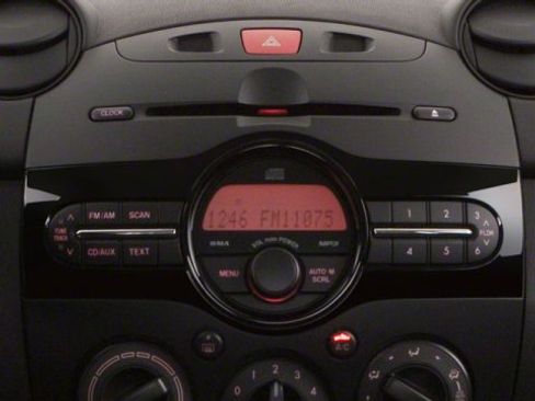 Used 2013 MAZDA MAZDA2 Sport image 12