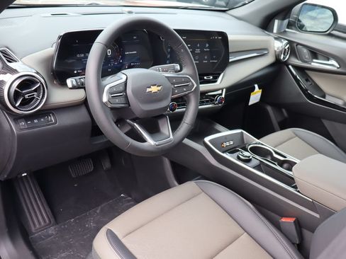 New 2027 Chevrolet Equinox LT w/ Convenience Package II AWD/4WD image 6