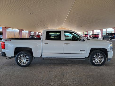 Used 2016 Chevrolet Silverado 1500 High Country w/ High Country Premium Package AWD/4WD image 6