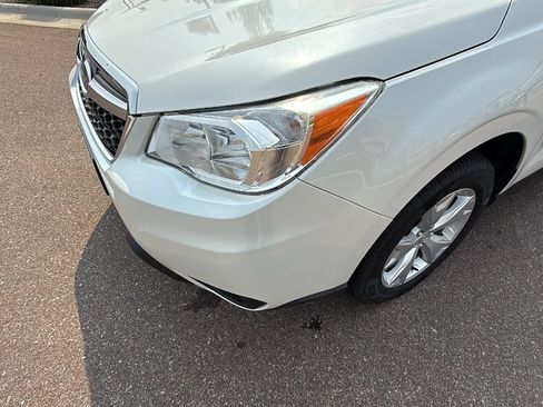 Used 2014 Subaru Forester 2.5i Touring AWD/4WD image 9