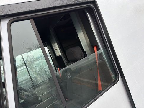 New 2025 Chevrolet Brightdrop 400 image 24