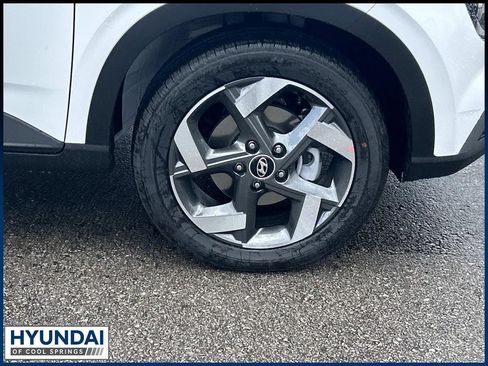 New 2026 Hyundai Venue SEL FWD image 9
