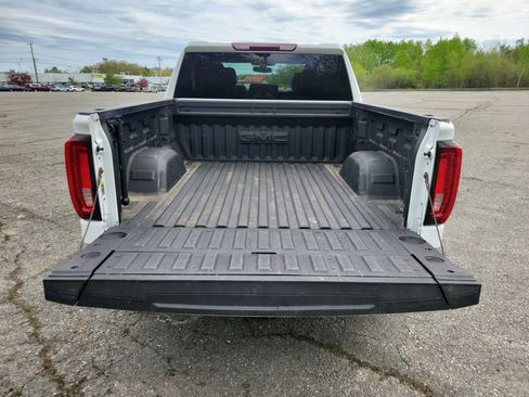 Used 2021 GMC Sierra 1500 SLT AWD/4WD image 17