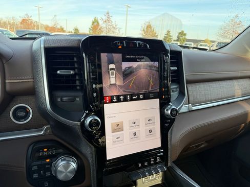 Used 2024 RAM 1500 Limited image 17