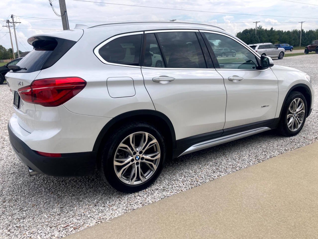 Used 2016 BMW X1 xDrive28i AWD/4WD image 8