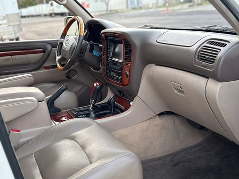 Used 2002 Lexus LX 470 4WD image 11