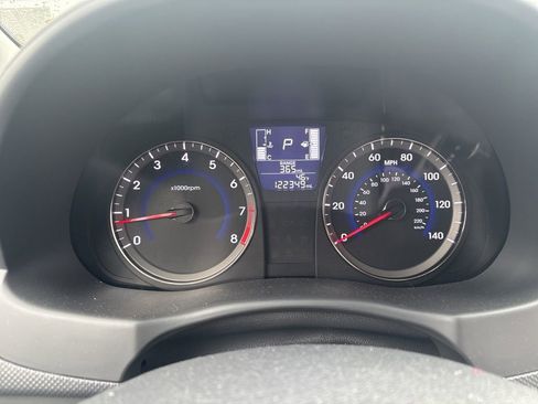 Used 2016 Hyundai Accent SE FWD image 3