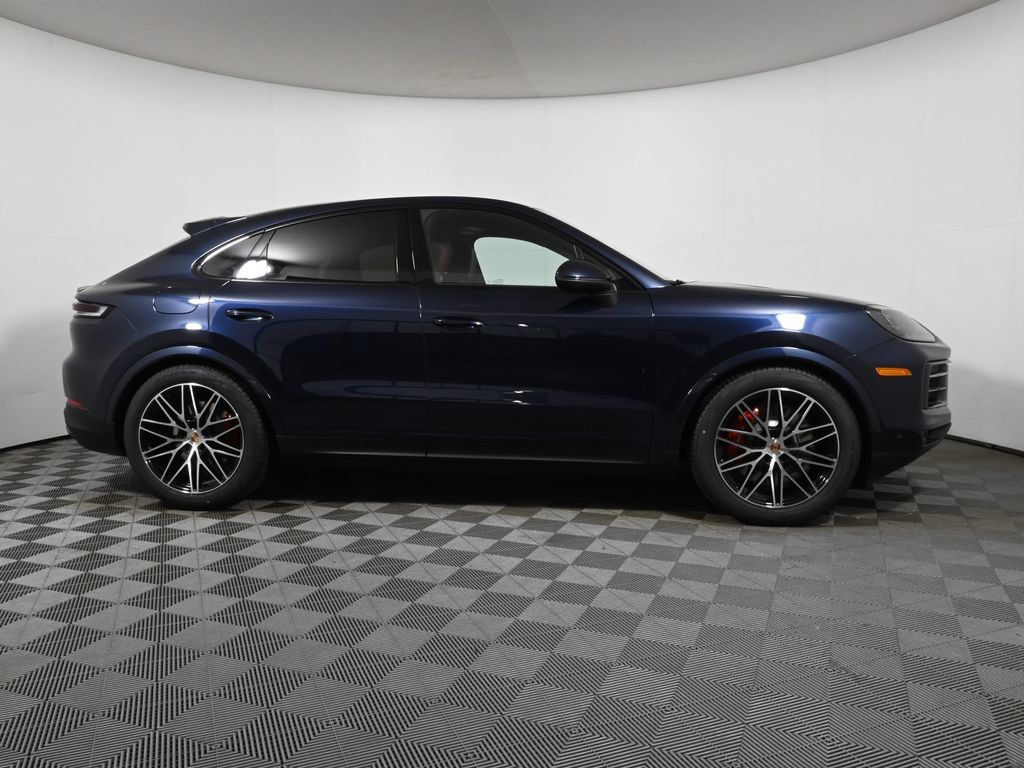 Used 2026 Porsche Cayenne S AWD/4WD image 8