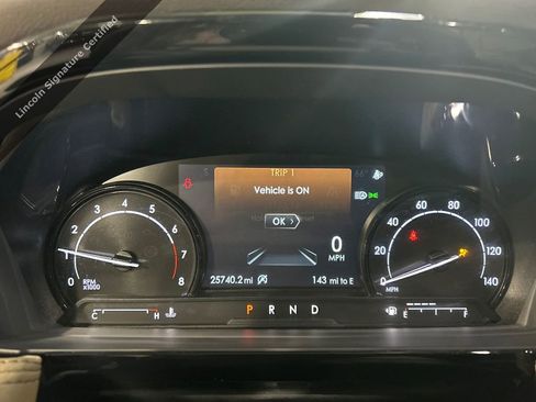 Used 2022 Lincoln Corsair AWD w/ Equipment Group 101A image 15