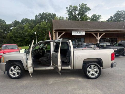 Used 2009 Chevrolet Silverado 1500 LT w/ All Star Package RWD image 11