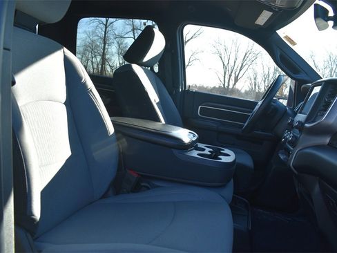 Used 2024 RAM 2500 Big Horn w/ Bed Utility Group image 17