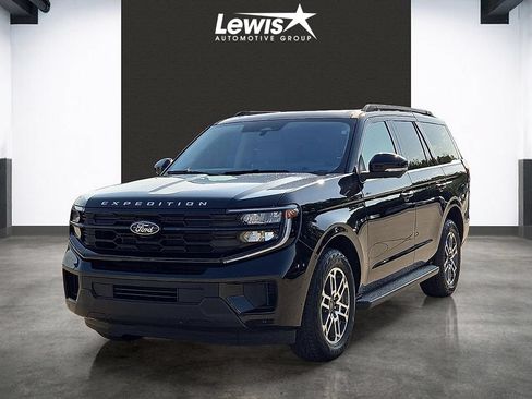 Used 2025 Ford Expedition Active AWD/4WD image 1