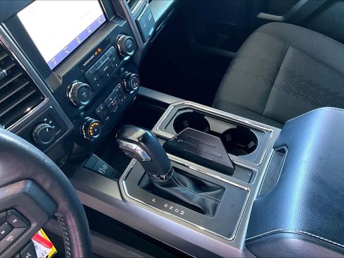 Used 2019 Ford F150 XLT w/ Equipment Group 302A Luxury AWD/4WD image 17