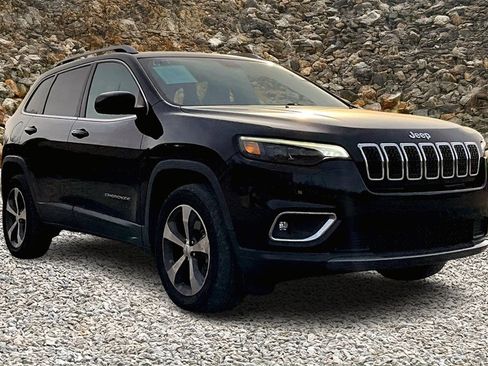 Used 2019 Jeep Cherokee Limited image 10