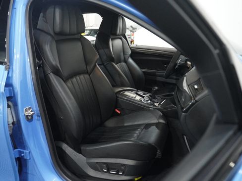 Used 2013 BMW M5 image 36