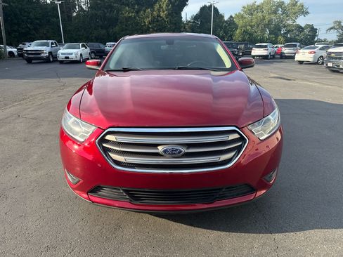 Used 2018 Ford Taurus SEL w/ Equipment Group 201A FWD image 8