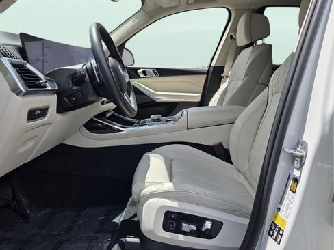 Certified 2023 BMW X7 xDrive40i w/ Premium Package AWD/4WD image 9