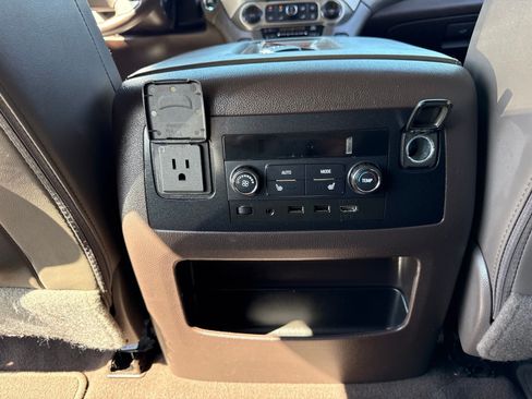 Used 2019 GMC Yukon XL Denali w/ Open Road Package AWD/4WD image 33