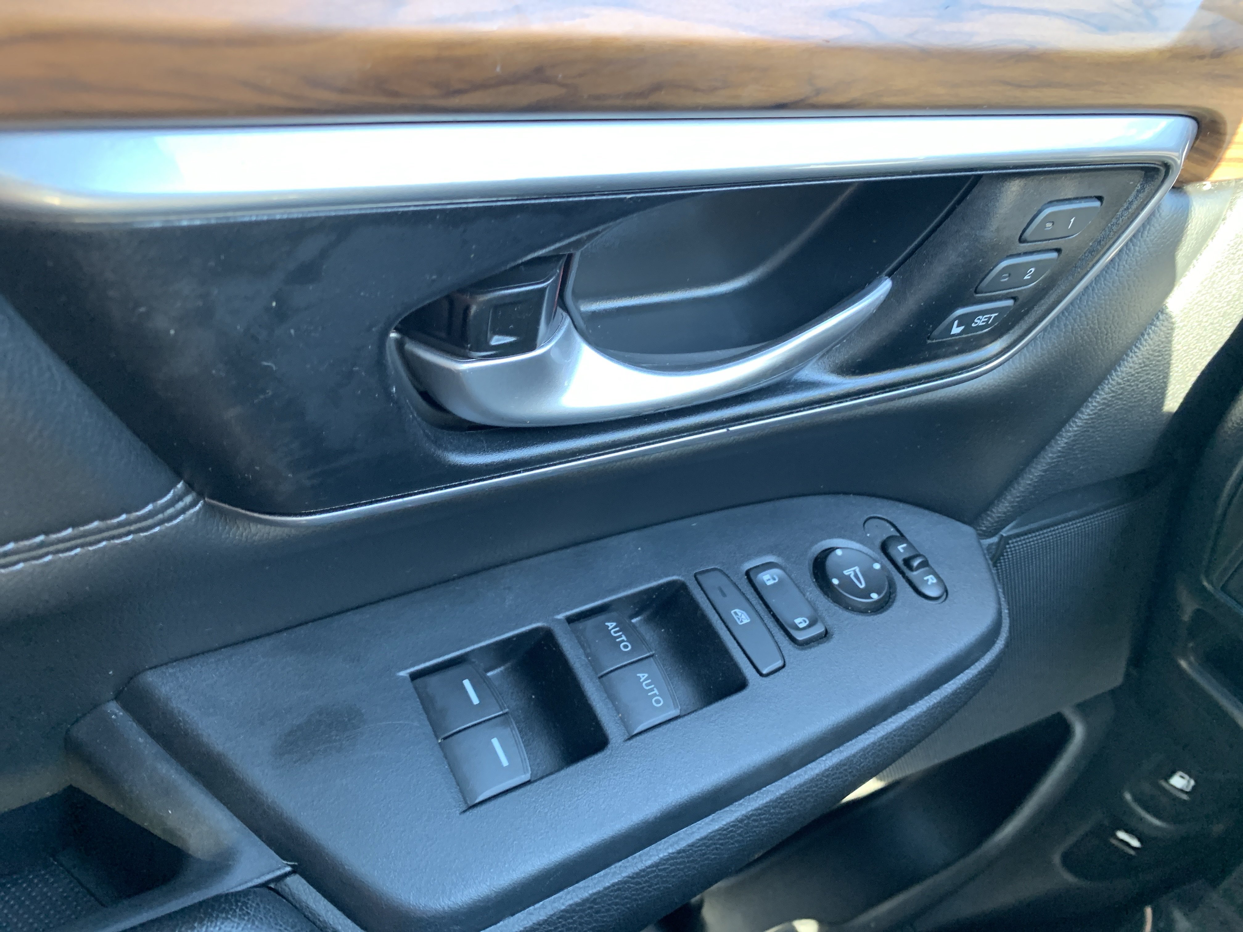 Used 2019 Honda CR-V EX-L image 25
