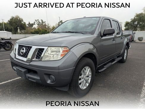 Used 2017 Nissan Frontier SV image 1