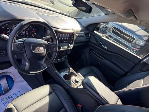 Used 2023 GMC Acadia AT4 w/ Technology Package image 19