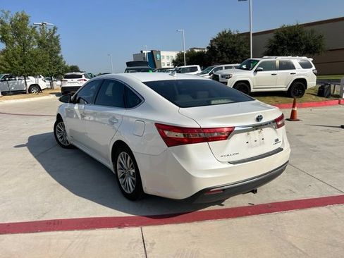Used 2017 Toyota Avalon Limited FWD image 6