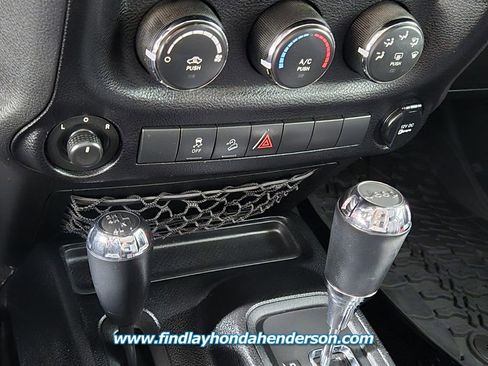 Used 2014 Jeep Wrangler Unlimited Sport w/ Quick Order Package 24S AWD/4WD image 29