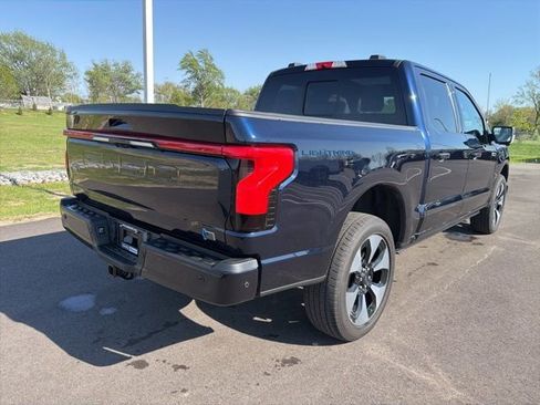 Used 2023 Ford F150 Lightning Platinum AWD/4WD image 9
