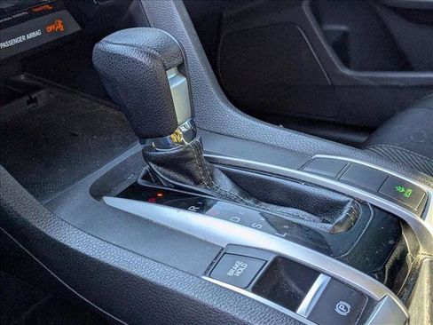 Used 2018 Honda Civic EX image 11