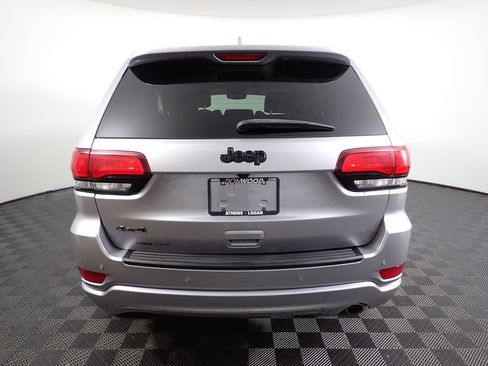 Used 2019 Jeep Grand Cherokee Altitude AWD/4WD image 15