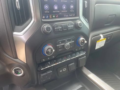 Used 2020 Chevrolet Silverado 2500 LTZ w/ LTZ Plus Package AWD/4WD image 18