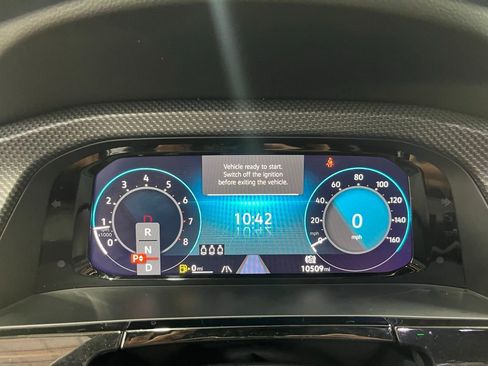 Certified 2025 Volkswagen Atlas Cross Sport SEL Premium R-Line image 21