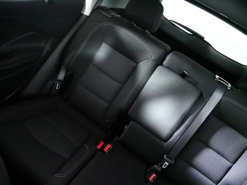 Used 2024 GMC Terrain SLE AWD/4WD image 12