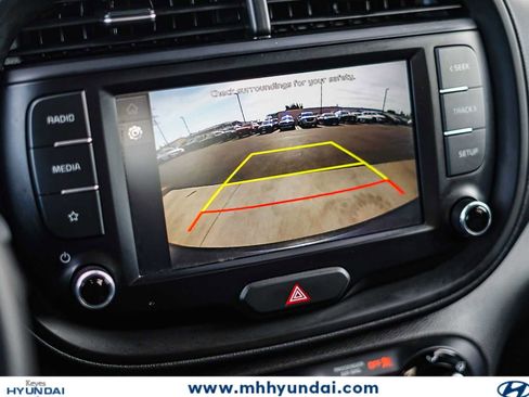 Used 2023 Kia Soul LX w/ Option Group 015 FWD image 24