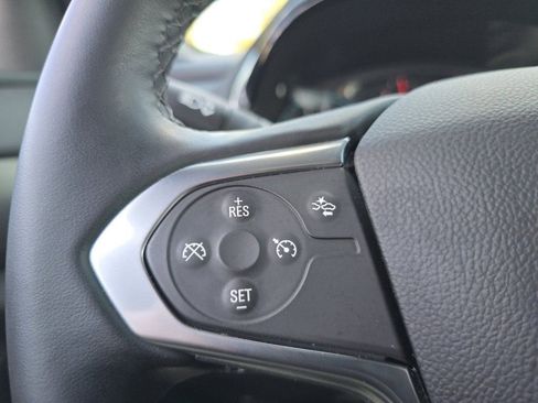 Used 2023 Chevrolet Traverse LT FWD image 29