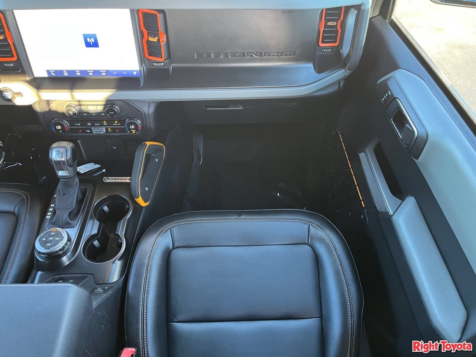 Used 2023 Ford Bronco Badlands AWD/4WD image 18
