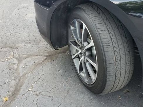 Used 2018 Acura TLX w/ Technology Package FWD image 3