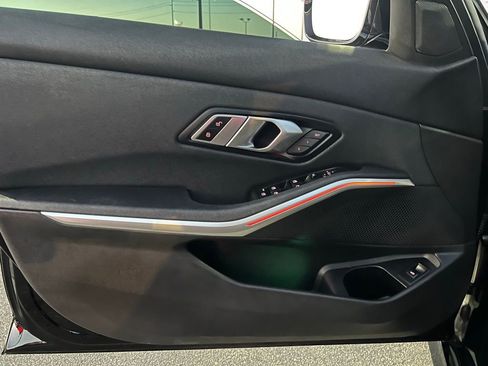 Used 2021 BMW 330i xDrive Sedan w/ Convenience Package image 33