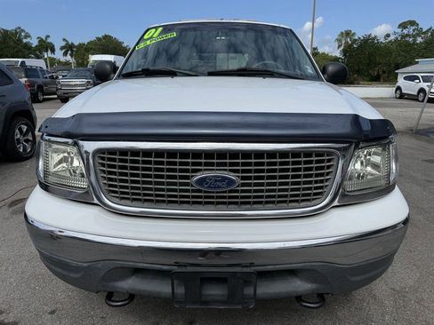 Used 2001 Ford Expedition XLT AWD/4WD image 2