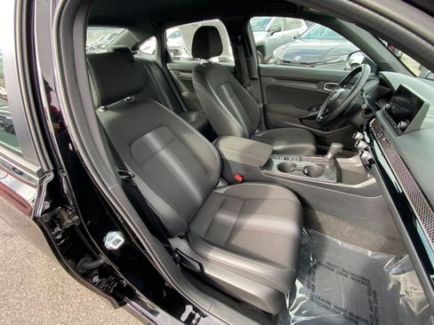Used 2025 Honda Civic Sport image 27