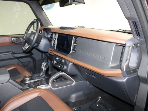 Used 2024 Ford Bronco Outer Banks AWD/4WD image 29