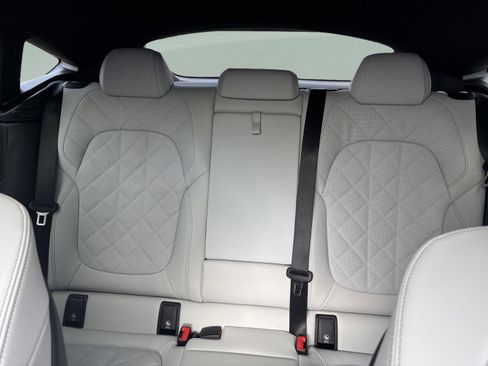 Used 2025 BMW X6 xDrive40i image 28