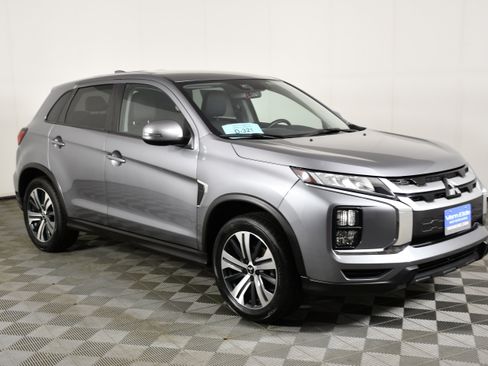 Used 2022 Mitsubishi Outlander Sport ES AWD/4WD image 4