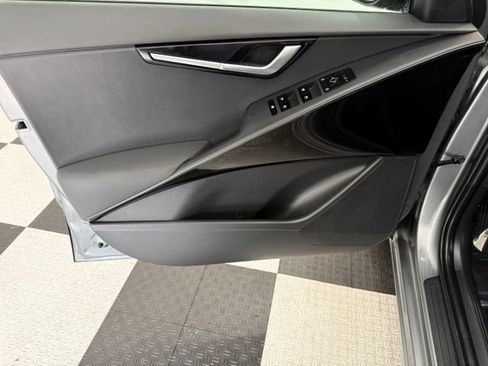 Used 2025 Kia Niro Wind w/ Wind Preserve Package FWD image 14