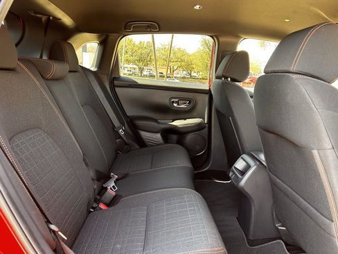 Used 2025 Honda HR-V Sport image 31