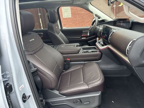 New 2025 Ford Expedition Max Platinum w/ Platinum Ultimate Package image 28