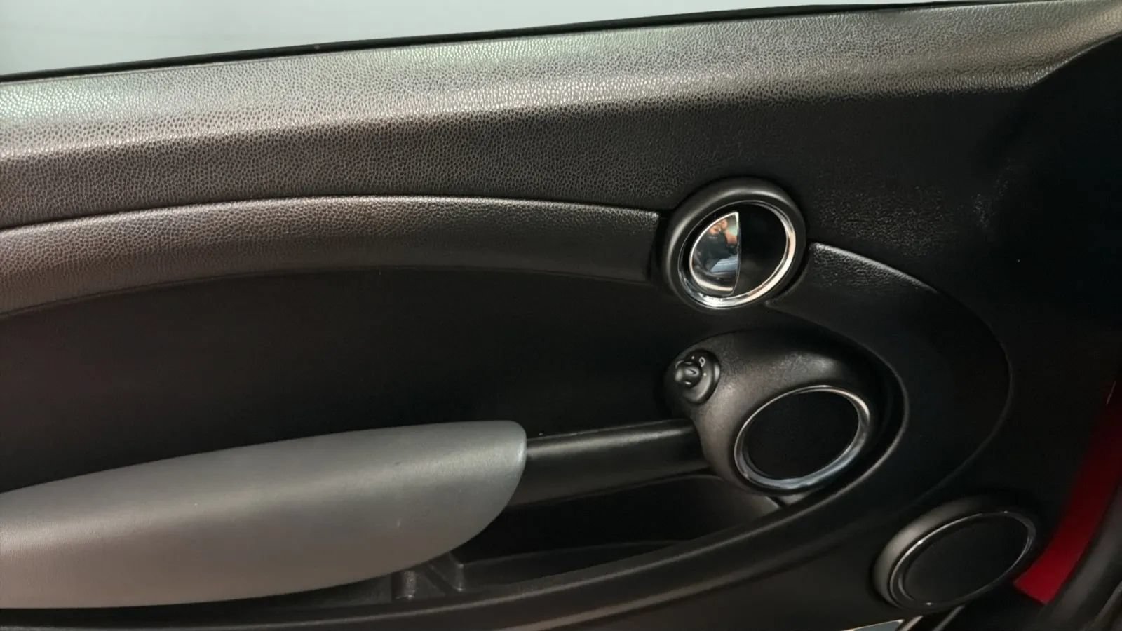 Used 2011 MINI Cooper Hardtop FWD image 17